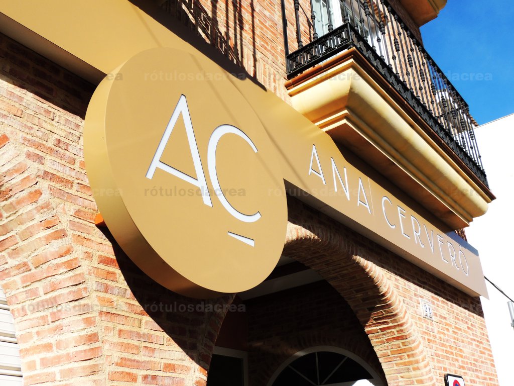 Bandeja con rótulo corpóreo iluminados