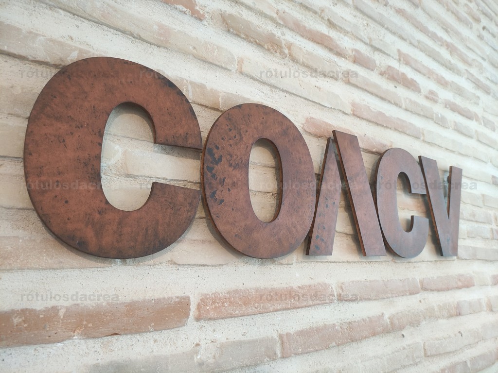 Letras de aluminio con efecto acero corten